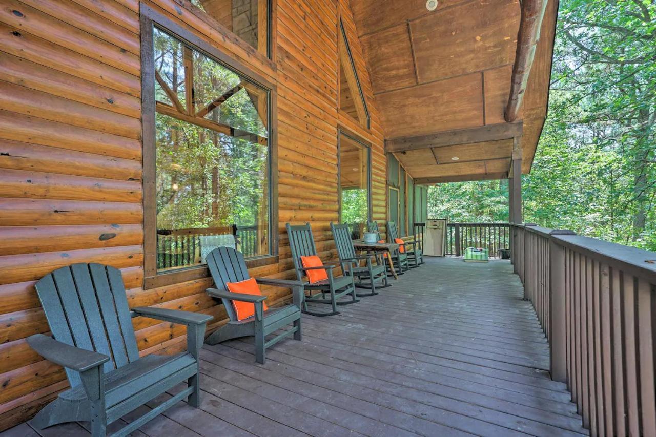 The Eastwood Spacious Retreat With 4 King En-Suites - Hot Tub - Pet-Friendly - Cozy Fire Pit - Prime Location - Multi-Family Broken Bow Esterno foto