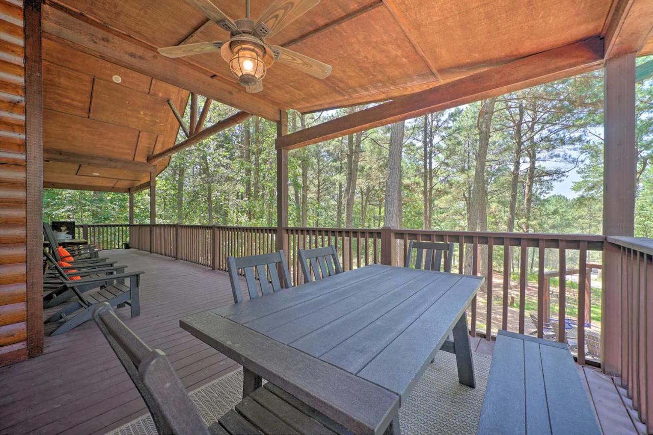 The Eastwood Spacious Retreat With 4 King En-Suites - Hot Tub - Pet-Friendly - Cozy Fire Pit - Prime Location - Multi-Family Broken Bow Esterno foto